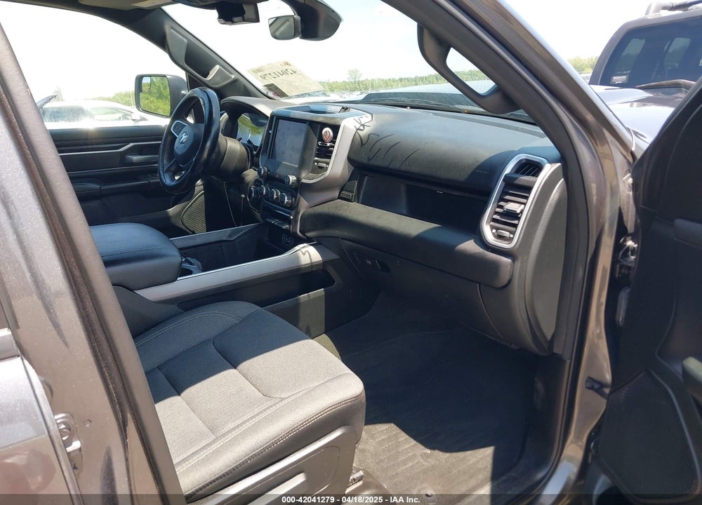 2022 RAM 1500 VIN: 1C6RREMT8NN277544