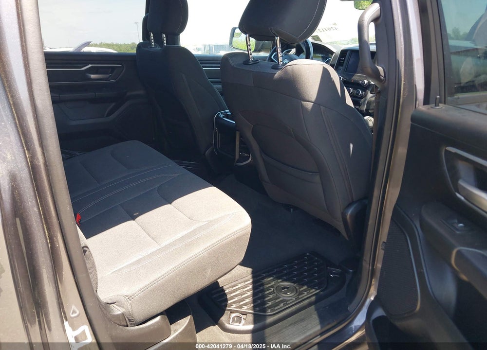 2022 RAM 1500 VIN: 1C6RREMT8NN277544