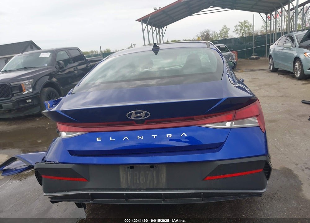 2024 HYUNDAI ELANTRA VIN: KMHLM4DG9RU657512