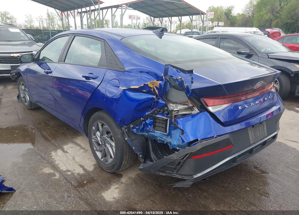 2024 HYUNDAI ELANTRA VIN: KMHLM4DG9RU657512