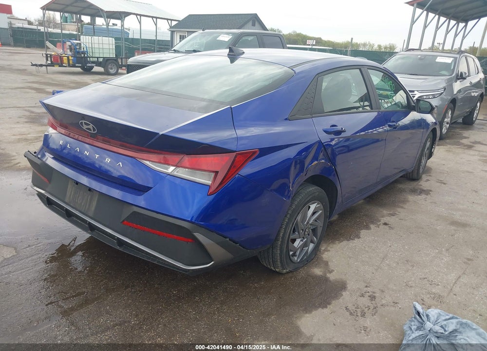 2024 HYUNDAI ELANTRA VIN: KMHLM4DG9RU657512
