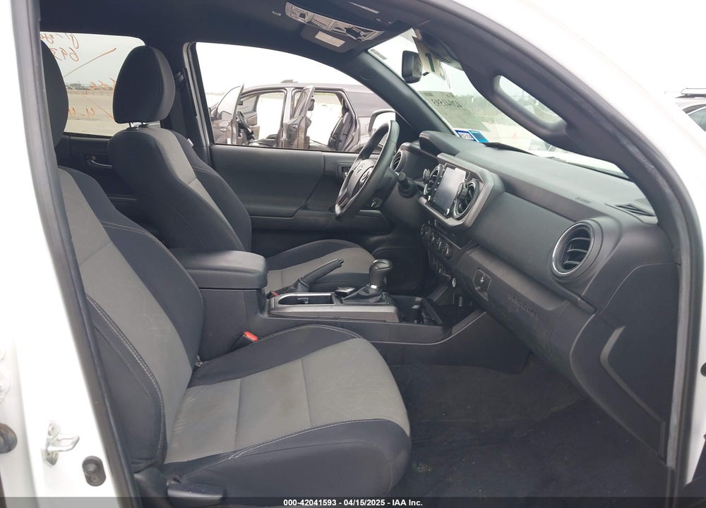 2022 TOYOTA TACOMA VIN: 3TMCZ5AN7NM493268