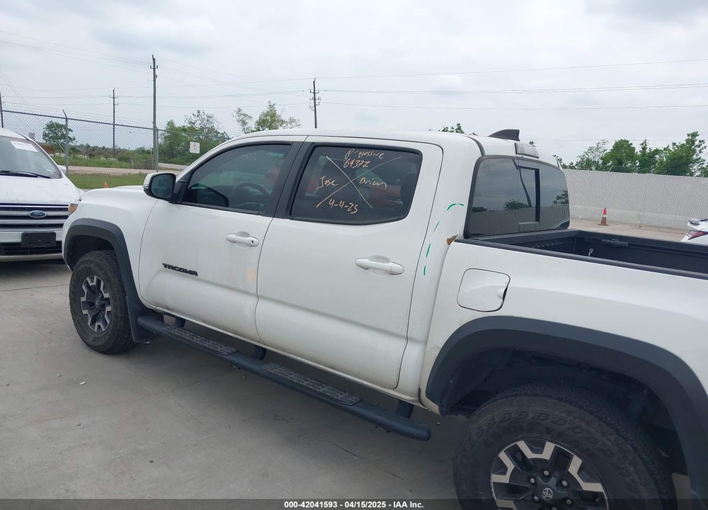 2022 TOYOTA TACOMA VIN: 3TMCZ5AN7NM493268