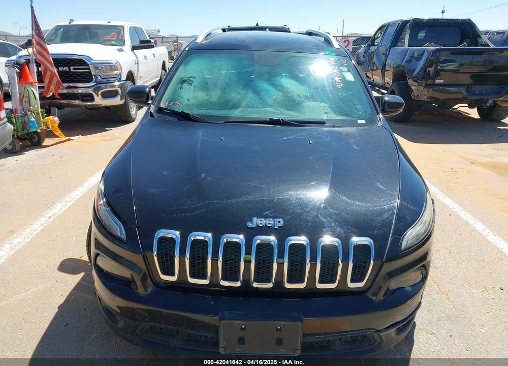 2017 JEEP CHEROKEE VIN: 1C4PJLCB4HW586821