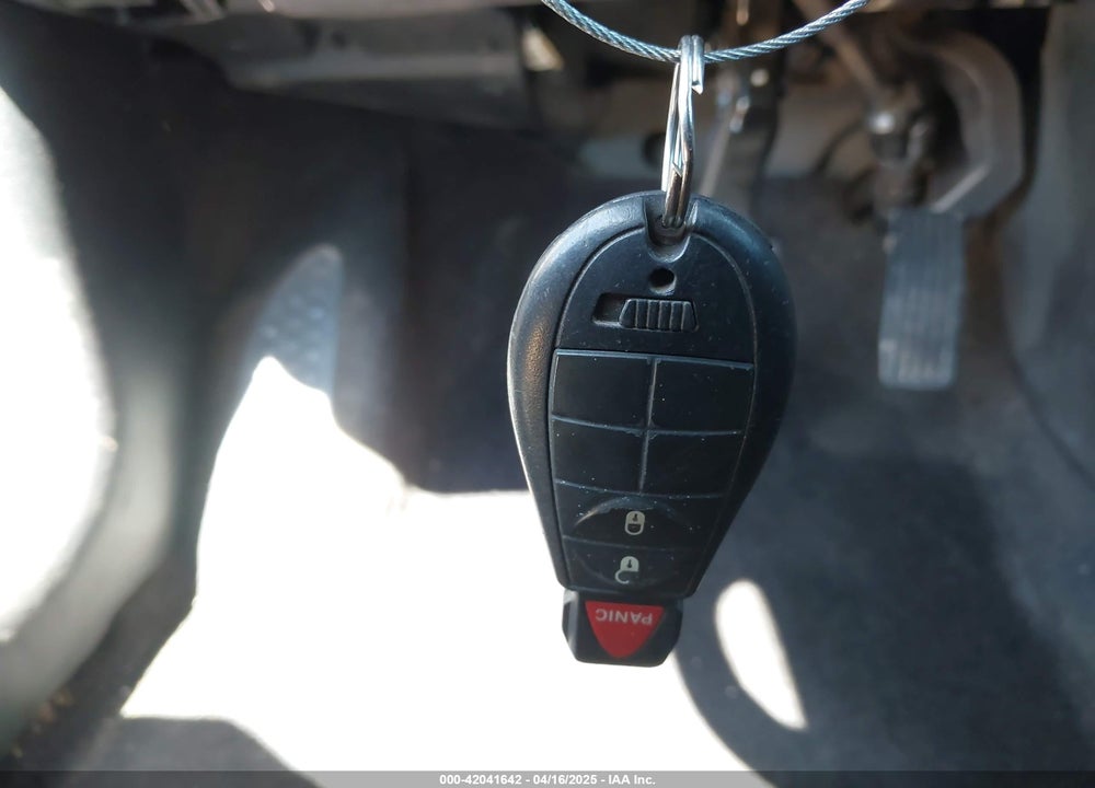 2017 JEEP CHEROKEE VIN: 1C4PJLCB4HW586821