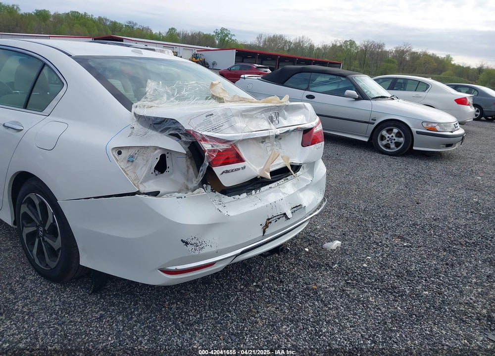 2016 HONDA ACCORD EX VIN: 1HGCR2F77GA240428