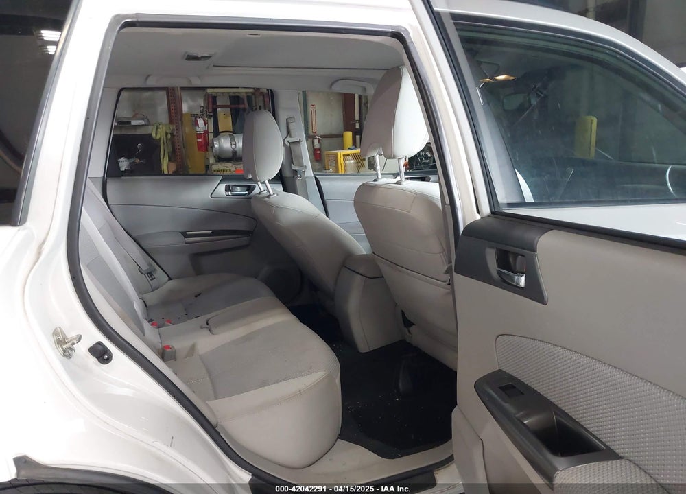 2013 SUBARU FORESTER 2.5X PREMIUM VIN: JF2SHADC6DG418539