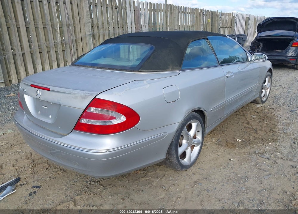 2005 MERCEDES-BENZ CLK 320 VIN: WDBTK65J05F144405