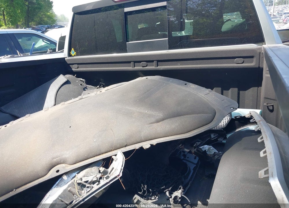 2019 GMC SIERRA 1500 SLT VIN: 3GTP8DED5KG229850