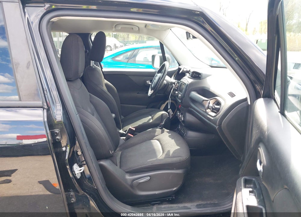 2016 JEEP RENEGADE VIN: ZACCJBBT4GPE06560