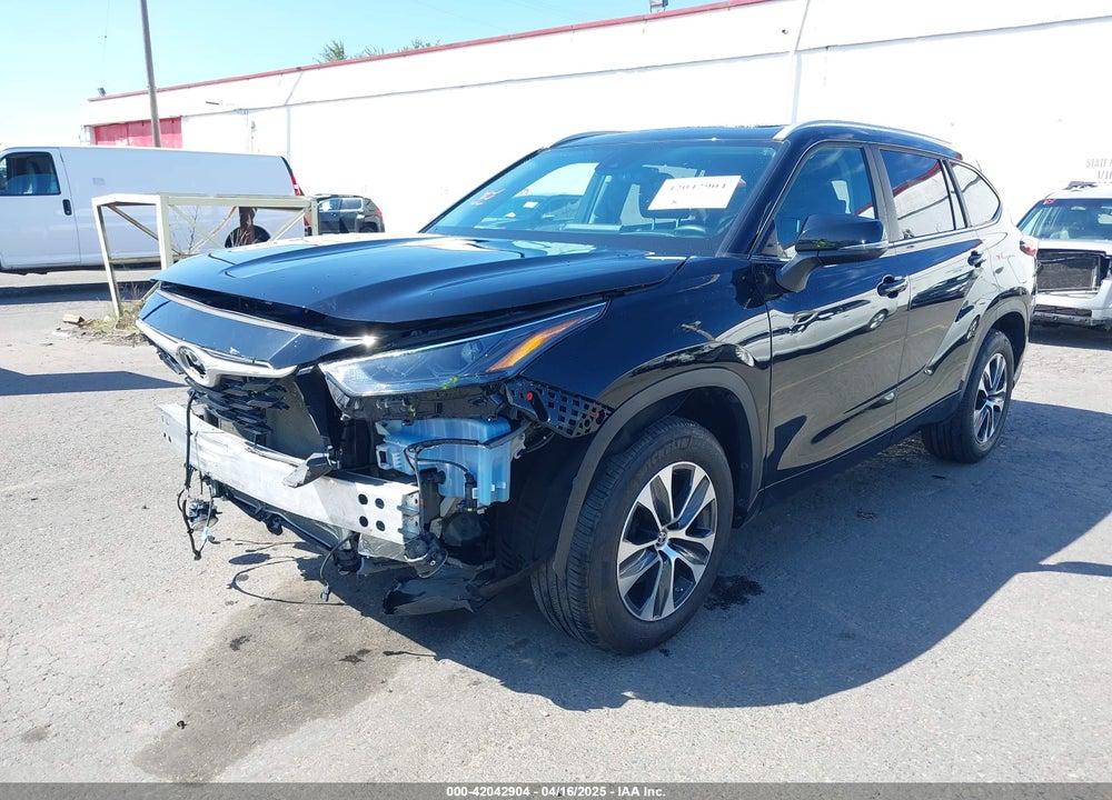 2023 TOYOTA HIGHLANDER XLE VIN: 5TDKDRAHXPS010127