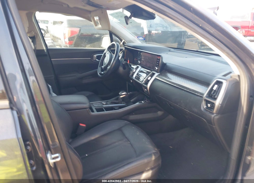 2022 KIA SORENTO VIN: 5XYRL4LC6NG118017