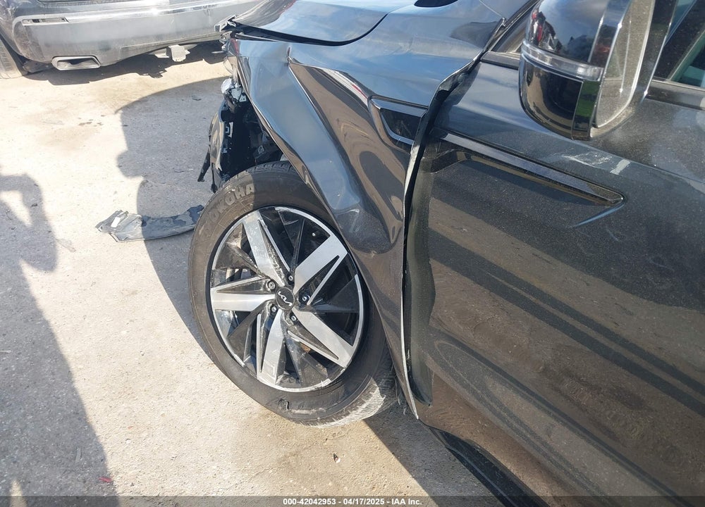 2022 KIA SORENTO VIN: 5XYRL4LC6NG118017