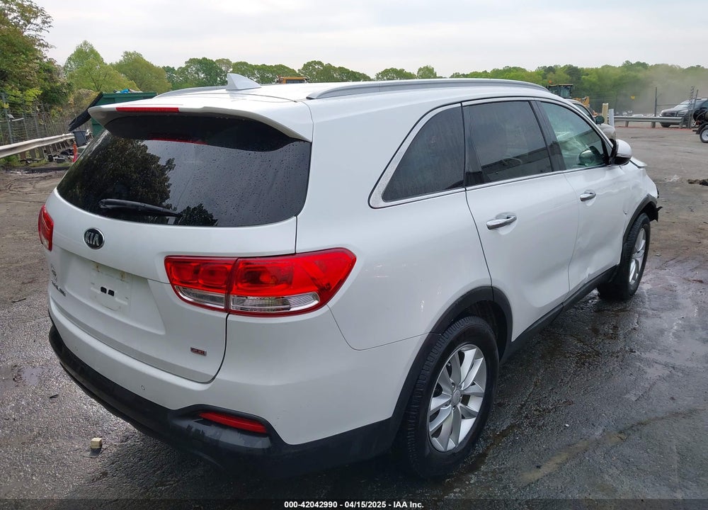 2016 KIA SORENTO 2.4L LX VIN: 5XYPG4A37GG089824