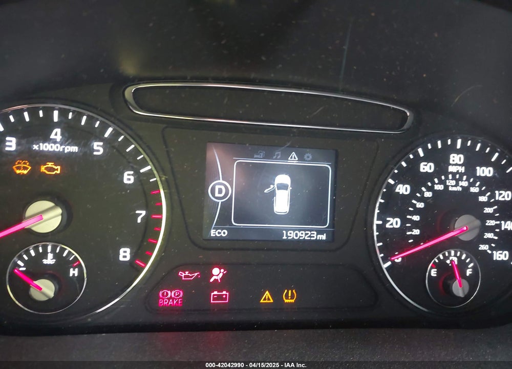 2016 KIA SORENTO 2.4L LX VIN: 5XYPG4A37GG089824