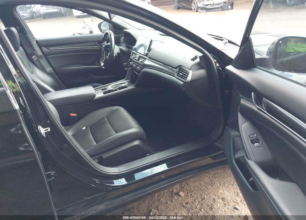 2018 HONDA ACCORD VIN: 1HGCV2F39JA001723