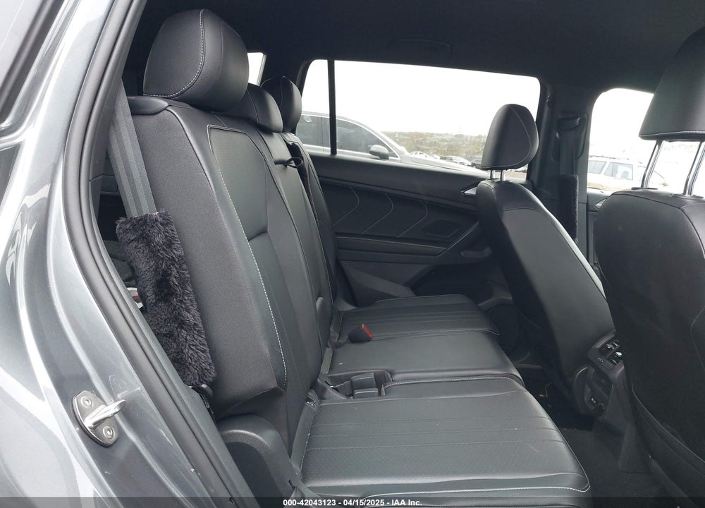2022 VOLKSWAGEN TIGUAN VIN: 3VVCB7AX9NM014741