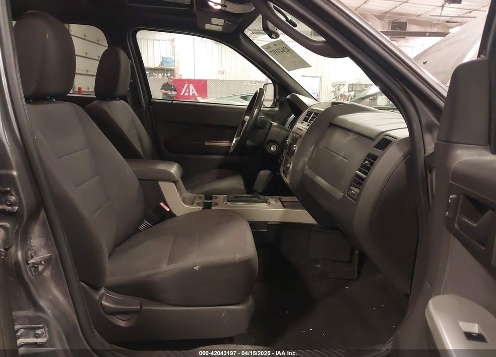 2011 FORD ESCAPE VIN: 1FMCU9DG8BKA26071