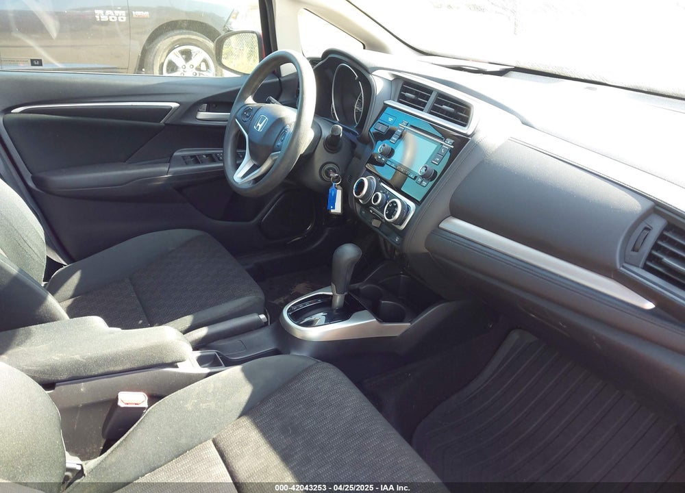 2017 HONDA FIT LX VIN: 3HGGK5H55HM711676