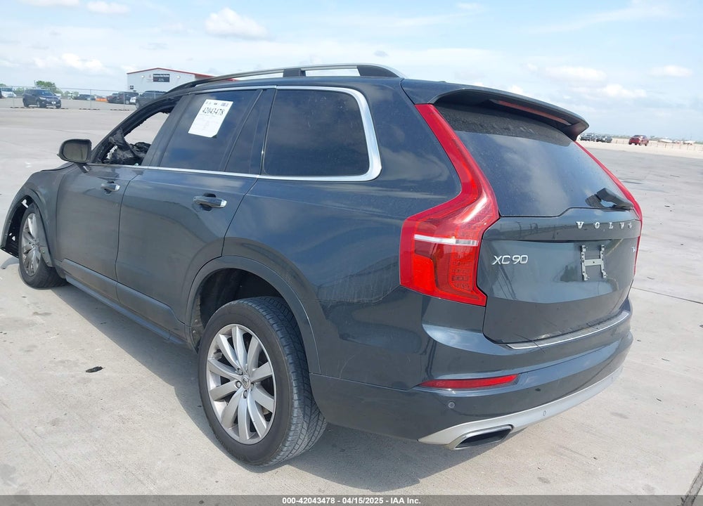 2017 VOLVO XC90 T6 MOMENTUM VIN: YV4A22PK6H1151686
