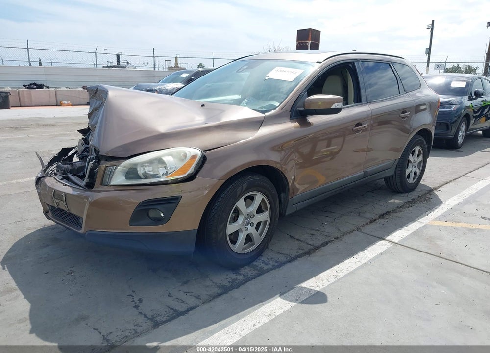 2010 VOLVO XC60 VIN: YV4960DL1A2063475