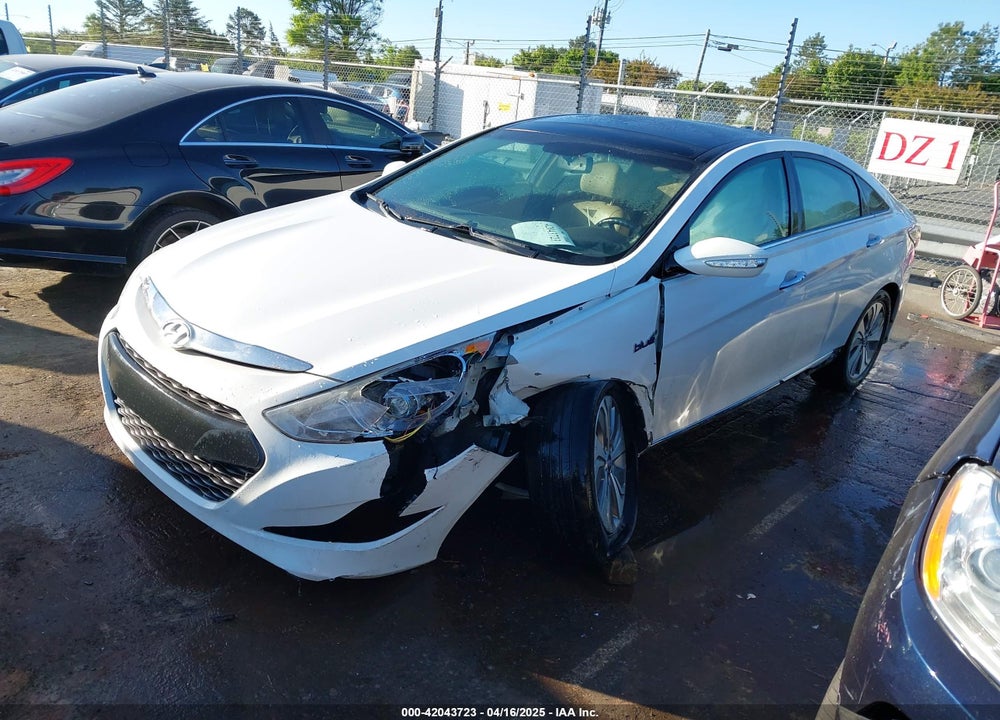 2013 HYUNDAI SONATA VIN: KMHEC4A45DA050118