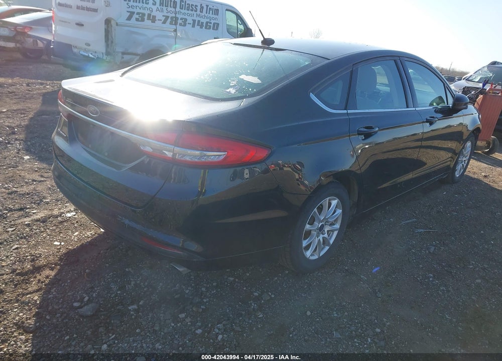 2017 FORD FUSION S VIN: 3FA6P0G72HR241293