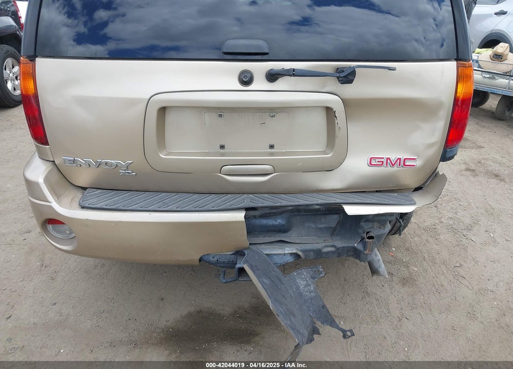 2004 GMC ENVOY XL SLE VIN: 1GKES16SX46226987
