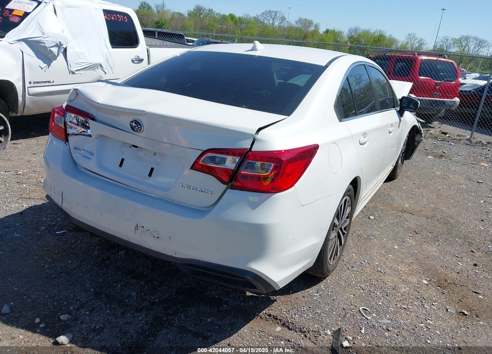 2018 SUBARU LEGACY 2.5I PREMIUM VIN: 4S3BNAC6XJ3026122