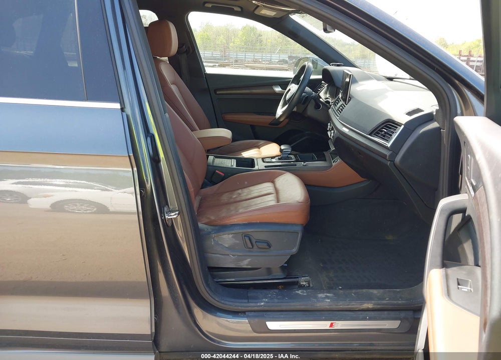 2022 AUDI Q5 VIN: WA1EAAFY8N2001294