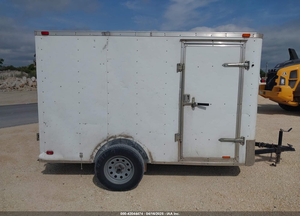 2010 FOREST RIVER FORE CARGO VIN: 5NHULE010AY062495