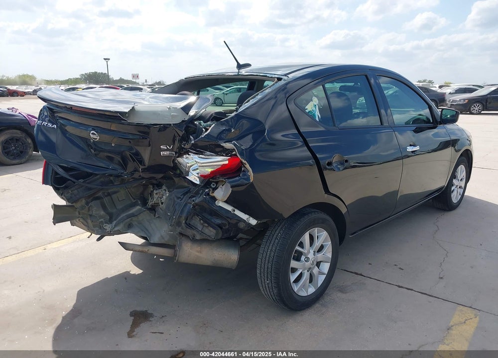 2018 NISSAN VERSA 1.6 SV VIN: 3N1CN7AP2JL871301