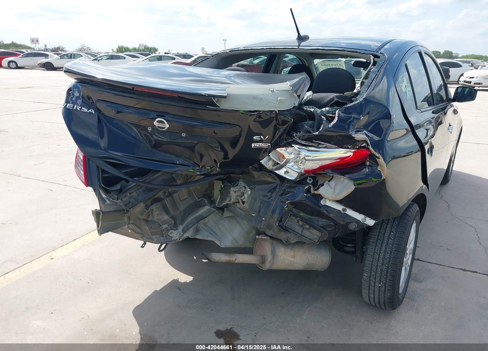2018 NISSAN VERSA 1.6 SV VIN: 3N1CN7AP2JL871301