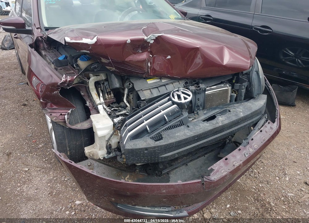 2014 VOLKSWAGEN PASSAT VIN: 1VWBN7A37EC083330