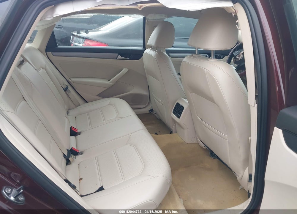 2014 VOLKSWAGEN PASSAT VIN: 1VWBN7A37EC083330