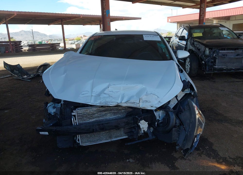 2020 HYUNDAI ELANTRA VIN: 5NPD84LF6LH559156