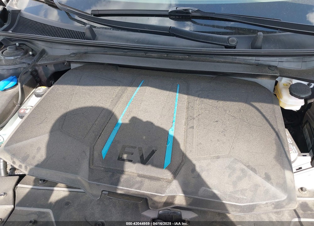 2023 HYUNDAI IONIQ 5 SE VIN: KM8KM4AE7PU155805