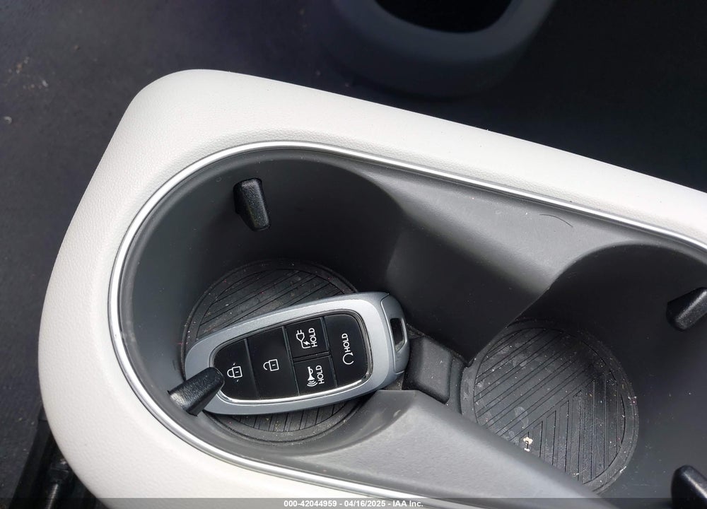 2023 HYUNDAI IONIQ 5 SE VIN: KM8KM4AE7PU155805