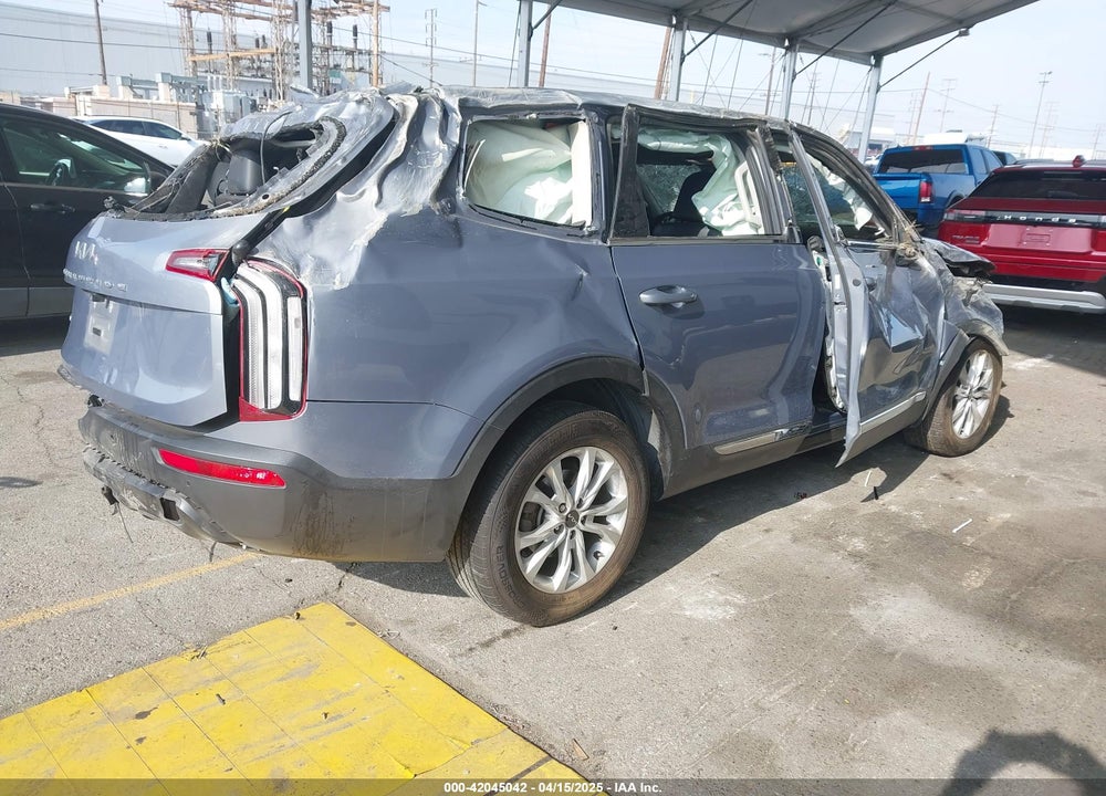 2022 KIA TELLURIDE LX VIN: 5XYP2DHC7NG221269
