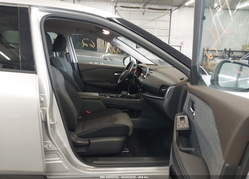 2021 NISSAN ROGUE VIN: JN8AT3BB9MW210051
