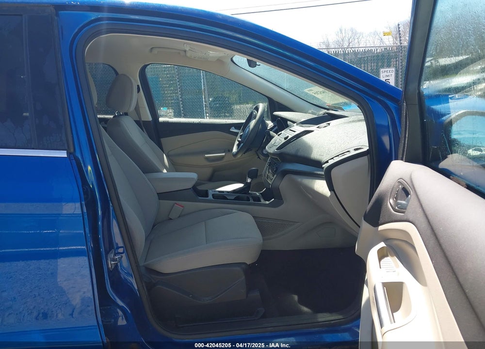2017 FORD ESCAPE VIN: 1FMCU9GD4HUA37633