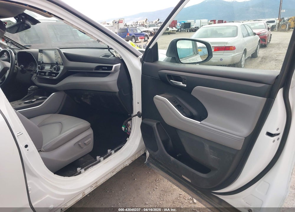2022 TOYOTA HIGHLANDER VIN: 5TDGZRBHXNS234405