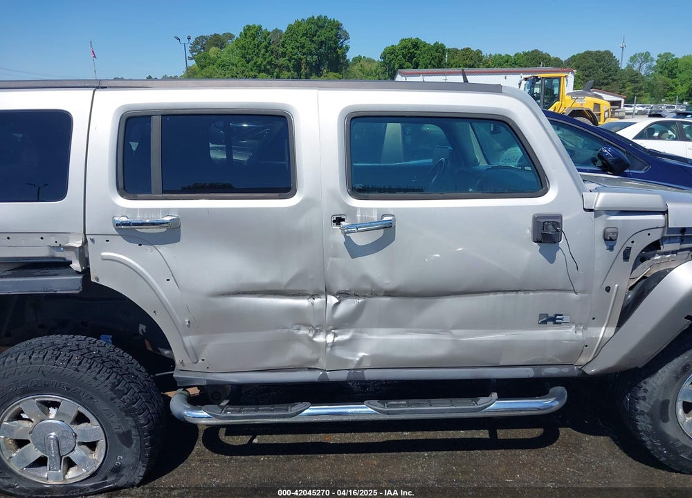 2007 HUMMER H3 SUV VIN: 5GTDN13E878205098