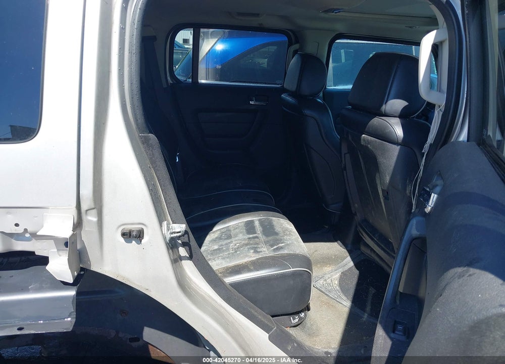 2007 HUMMER H3 SUV VIN: 5GTDN13E878205098