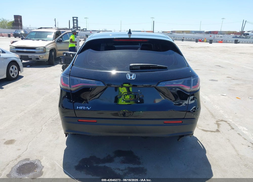2024 HONDA HR-V 2WD LX VIN: 3CZRZ1H33RM735318