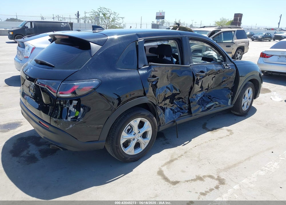 2024 HONDA HR-V 2WD LX VIN: 3CZRZ1H33RM735318