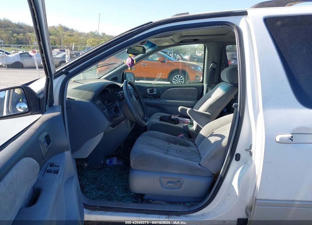 2000 TOYOTA SIENNA XLE VIN: 4T3ZF13C2YU171440
