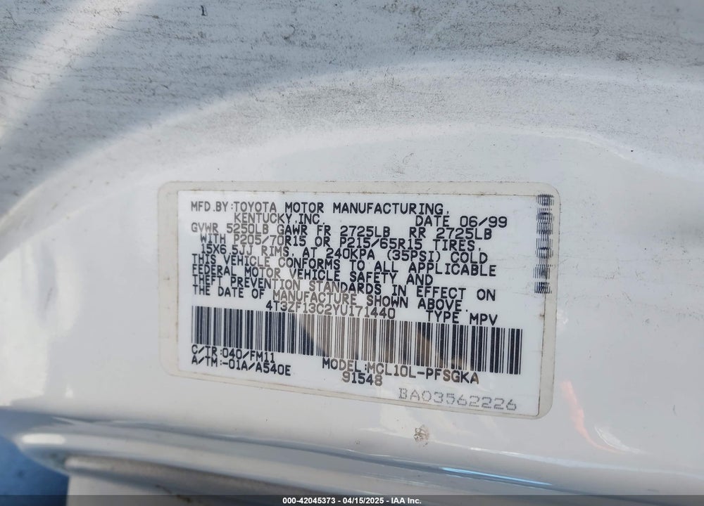 2000 TOYOTA SIENNA XLE VIN: 4T3ZF13C2YU171440