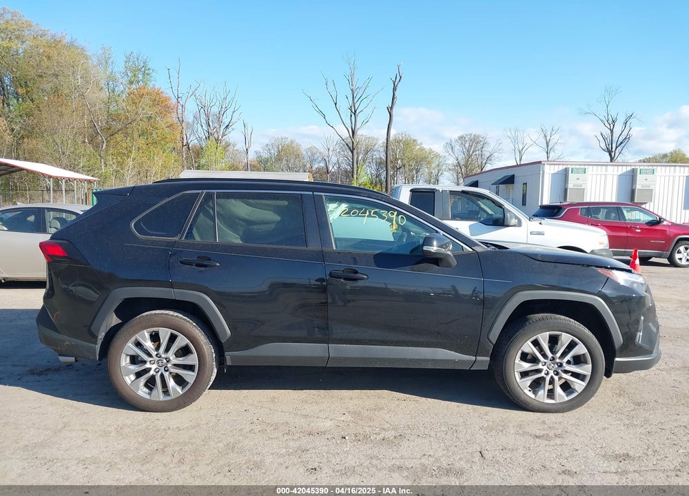 2022 TOYOTA RAV4 VIN: 2T3A1RFV6NC283890