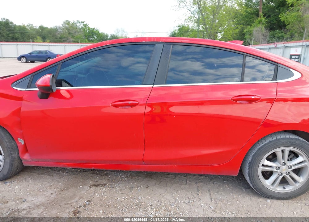 2017 CHEVROLET CRUZE VIN: 1G1BE5SM1H7208889